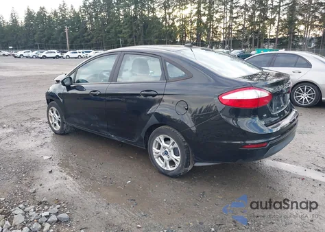 2015 Ford Fiesta Se z USA, uszkodzony, nr VIN 3FADP4BJ4FM126156